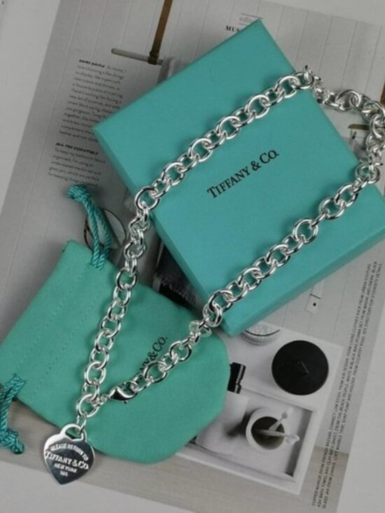 Dresses & Skirts - Tiffany & Co. Heart Tag Chain Link Necklace